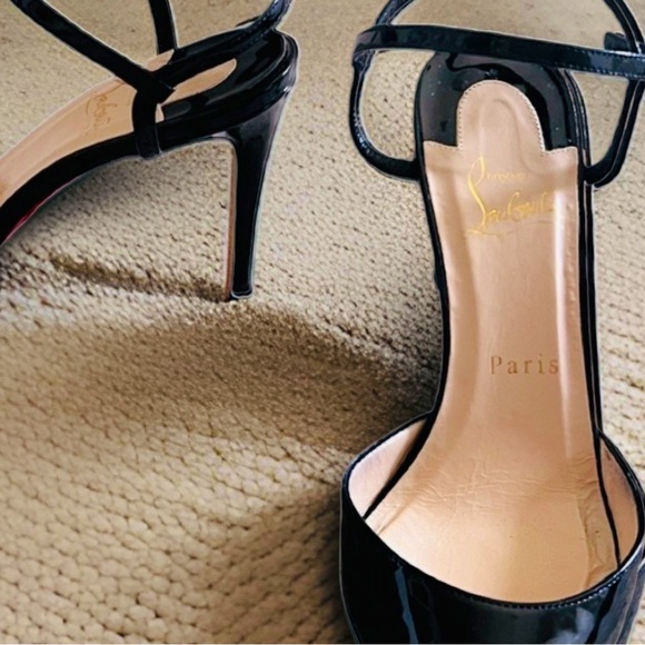 CHRISTIAN LOUBOUTIN JENLOVE ANKLE STRAP POINTED TOE PUMPS BLACK PATENT - Picture 8 of 11